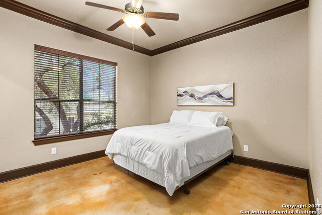 Image 43 of 53 For 7938 Colonial Woods