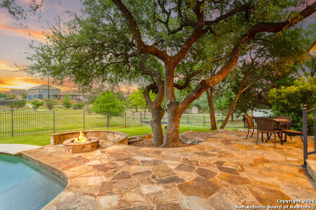 Image 6 of 53 For 7938 Colonial Woods