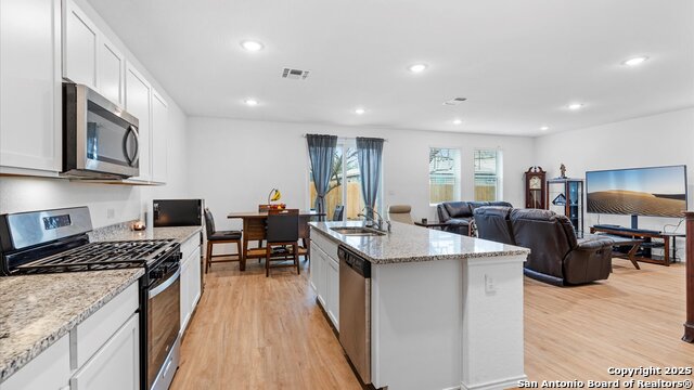 Image 4 of 27 For 5518 Fossil Way