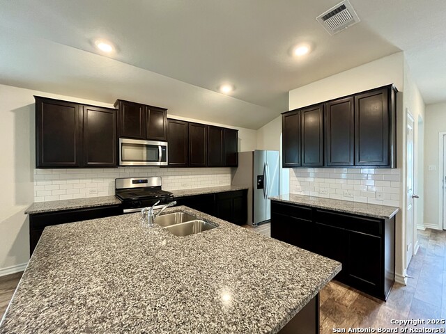 Image 10 of 49 For 6810 Schillings Key