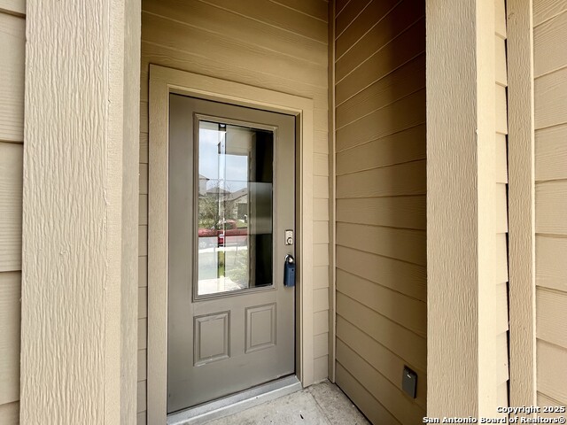 Image 34 of 49 For 6810 Schillings Key