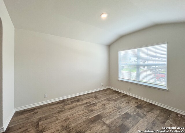 Image 9 of 49 For 6810 Schillings Key