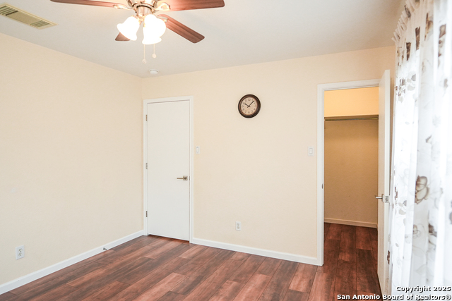 Image 14 of 24 For 79 Viking Oak