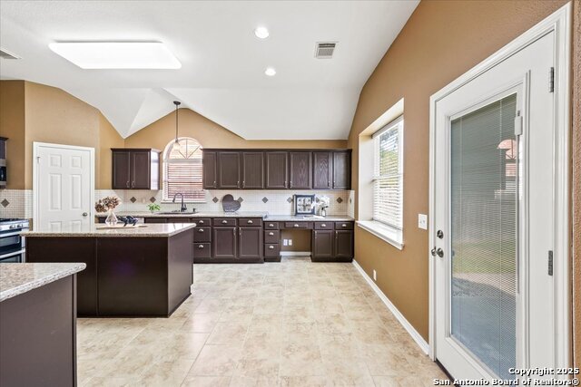 Image 10 of 39 For 3962 Knollwood