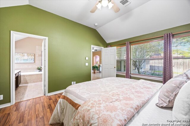 Image 18 of 39 For 3962 Knollwood