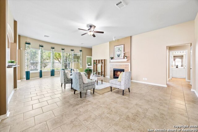 Image 4 of 39 For 3962 Knollwood