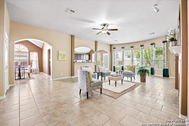 Image 8 of 39 For 3962 Knollwood