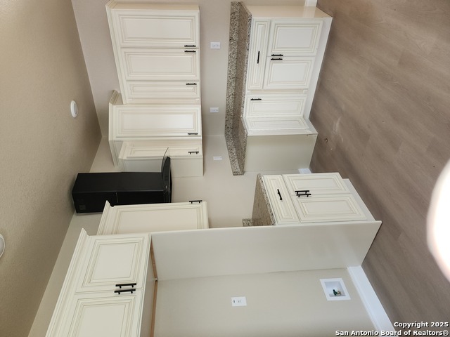 Listing photo id 13 for 1114 Pasadena