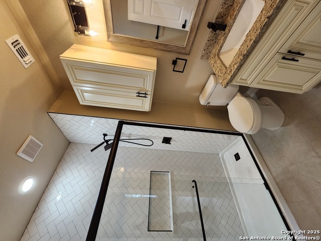 Listing photo id 20 for 1114 Pasadena