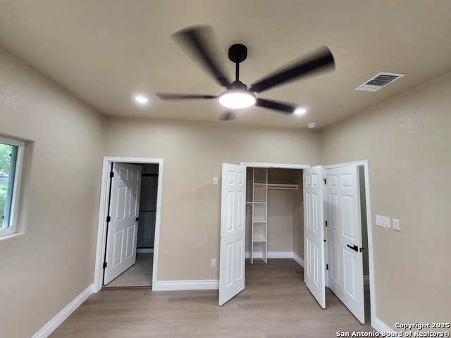 Listing photo id 21 for 1114 Pasadena