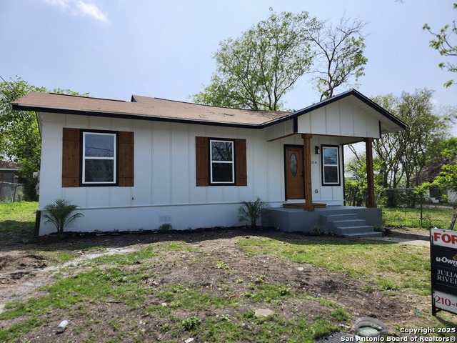 Listing photo id 2 for 1114 Pasadena