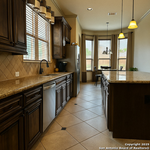 Listing photo id 2 for 4938 Ballot Park