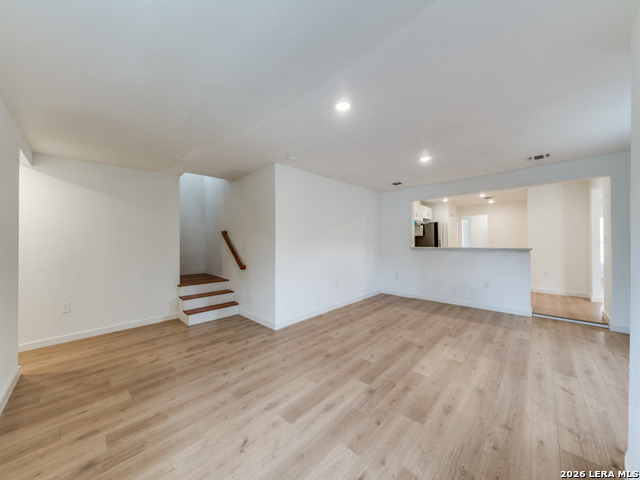 Image 14 of 22 For 2207 Burnet  