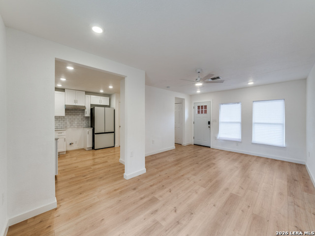 Image 3 of 22 For 2207 Burnet  