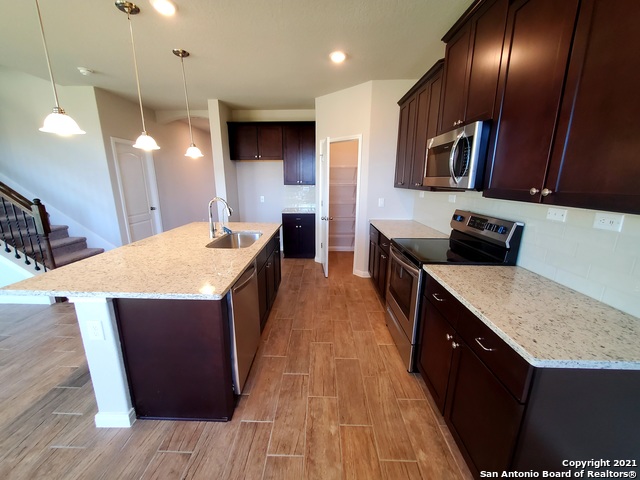Image 11 of 33 For 1370 Rios Bend Dr