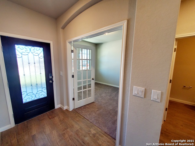 Image 7 of 33 For 1370 Rios Bend Dr