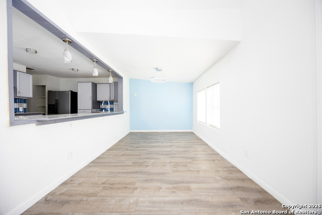 Image 8 of 27 For 641 Weber  