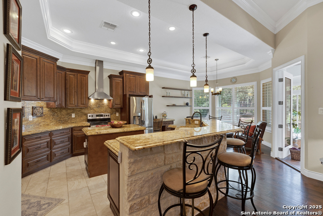 Listing photo id 14 for 1164 Fairway