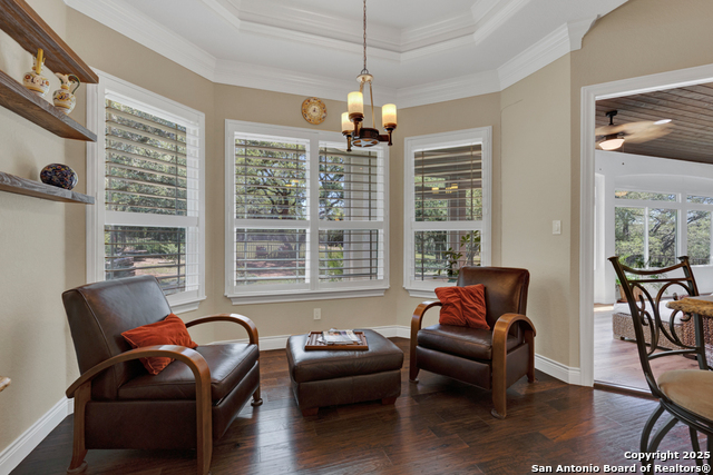 Listing photo id 16 for 1164 Fairway