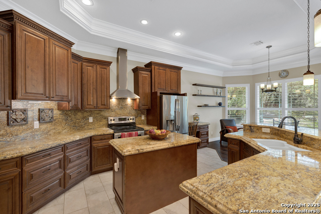 Listing photo id 19 for 1164 Fairway