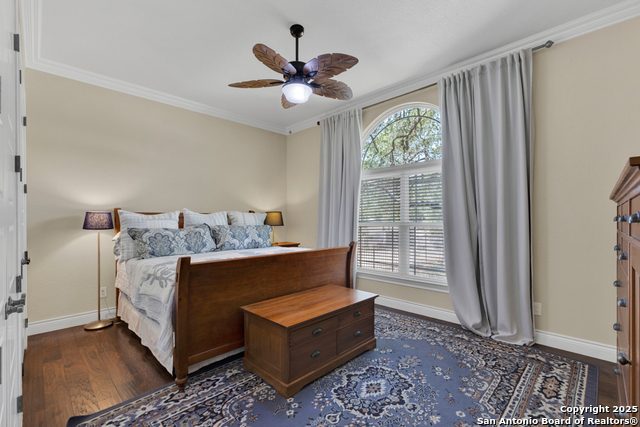 Listing photo id 30 for 1164 Fairway