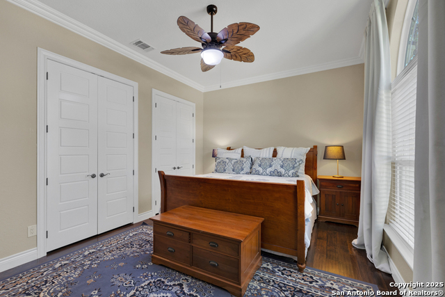 Listing photo id 31 for 1164 Fairway