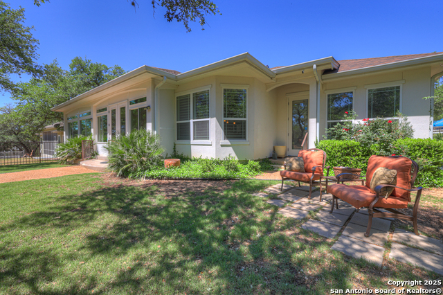 Listing photo id 37 for 1164 Fairway