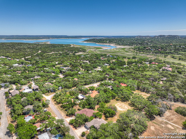 Listing photo id 47 for 1164 Fairway