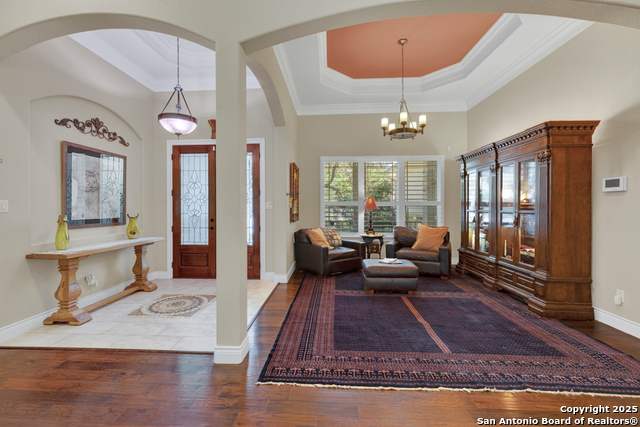 Listing photo id 6 for 1164 Fairway