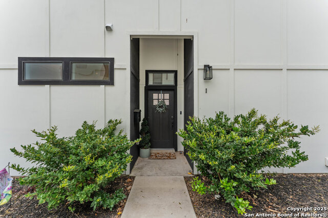 Image 4 of 33 For 123 Fairview  Apt 1