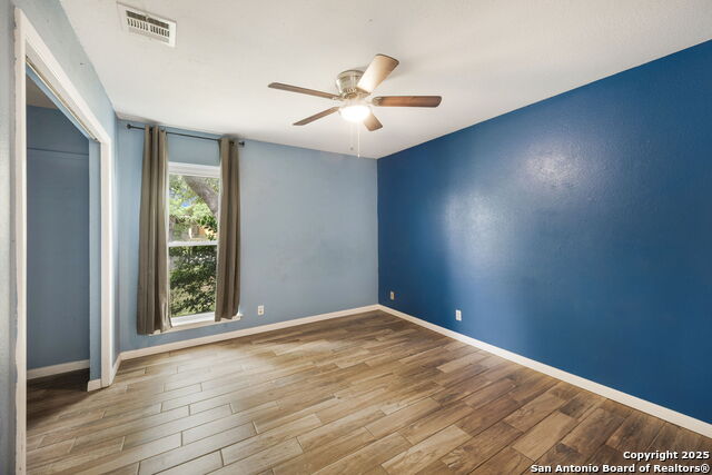 Listing photo id 14 for 14334 Indian Woods