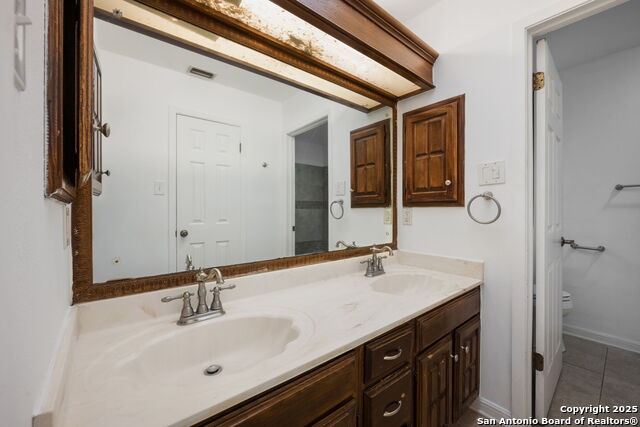 Listing photo id 15 for 14334 Indian Woods
