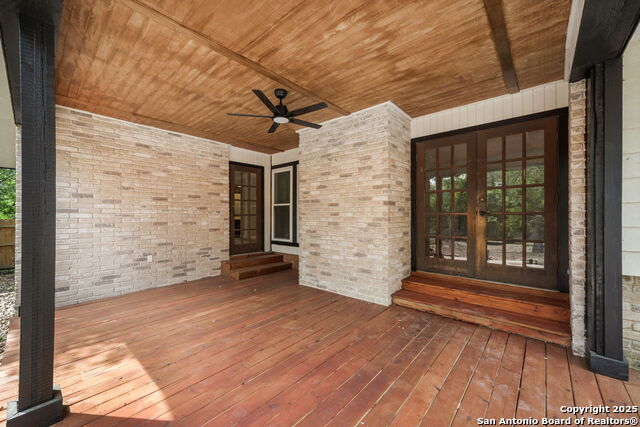 Listing photo id 18 for 14334 Indian Woods