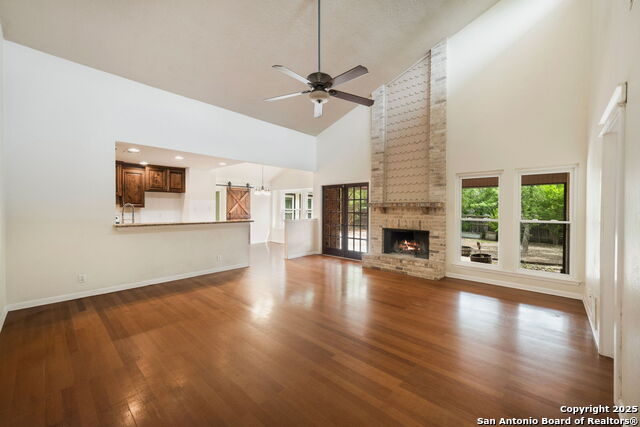 Listing photo id 5 for 14334 Indian Woods