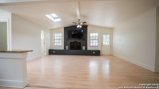 Image 11 of 57 For 4918 Donna Dr