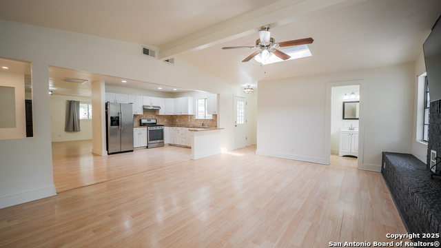 Image 13 of 57 For 4918 Donna Dr