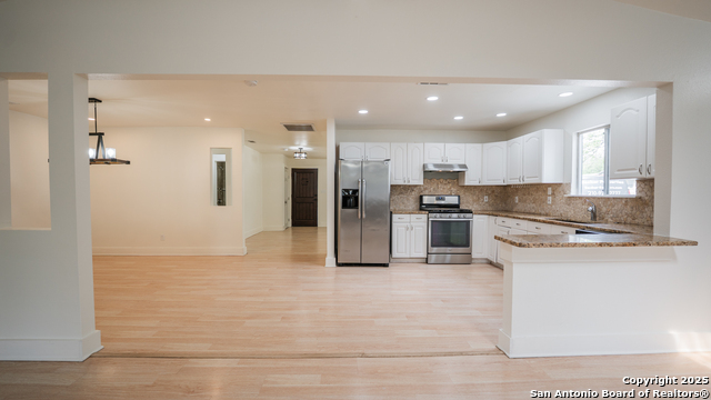 Image 19 of 57 For 4918 Donna Dr