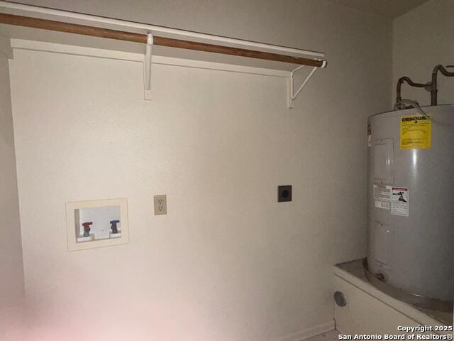 Image 4 of 7 For 823 Dallas  