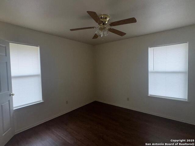 Image 7 of 7 For 823 Dallas  
