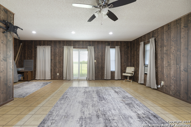 Image 14 of 42 For 865 Verdi Road