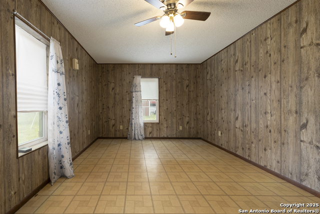 Image 17 of 42 For 865 Verdi Road