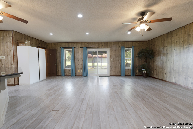 Image 4 of 42 For 865 Verdi Road