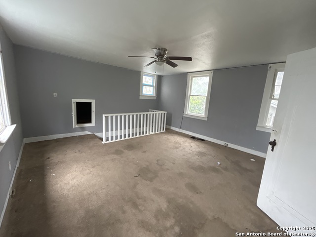 Listing photo id 23 for 329 Hot Wells