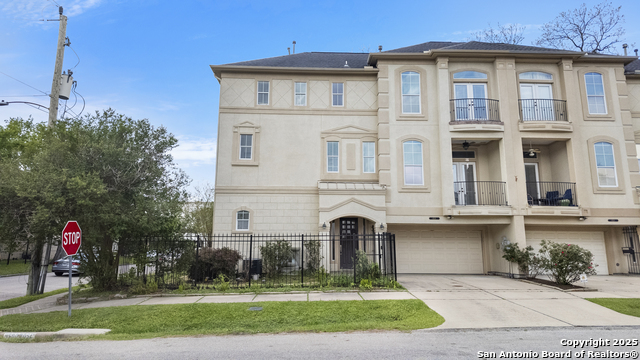Details for 4524 Rose  , Houston, TX 77007