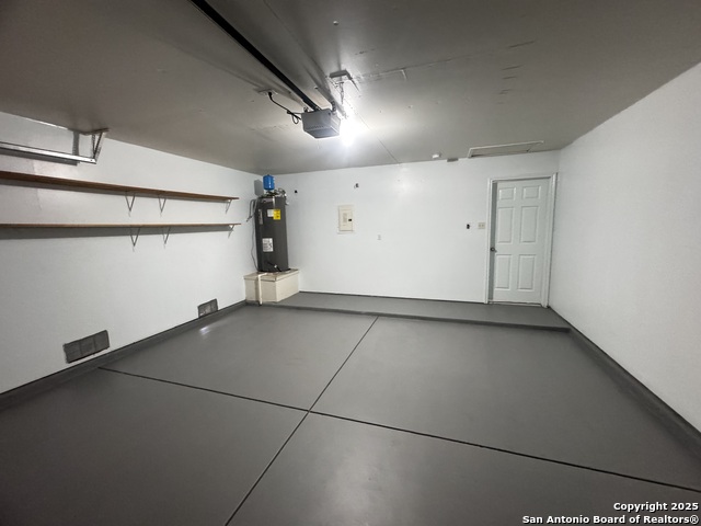 Image 17 of 23 For 8854 Fenwood