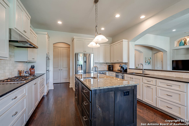 Listing photo id 20 for 1253 Via Principale