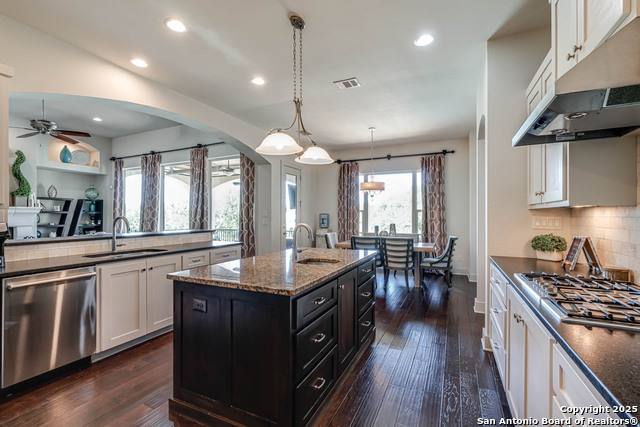 Listing photo id 21 for 1253 Via Principale
