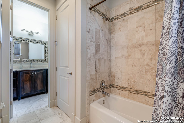 Listing photo id 30 for 1253 Via Principale