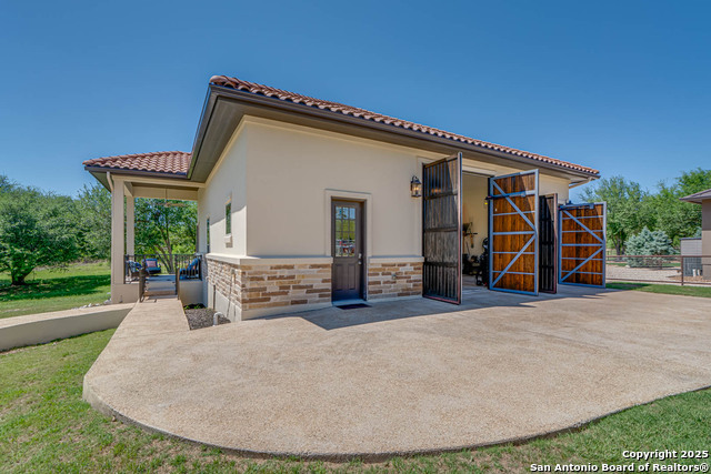 Listing photo id 52 for 1253 Via Principale
