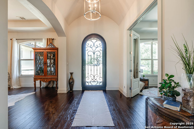 Listing photo id 4 for 1253 Via Principale